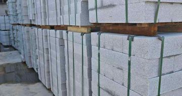 梧州芝麻白路牙石，路侧石