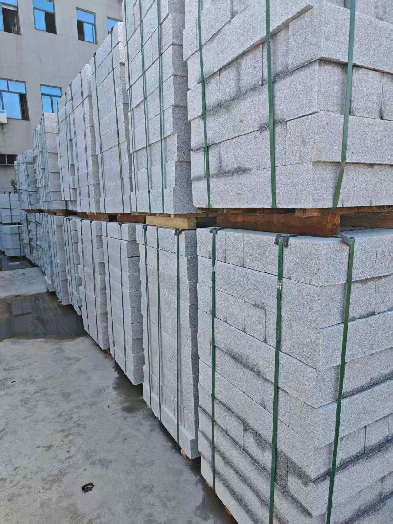 梧州芝麻白路牙石，路侧石